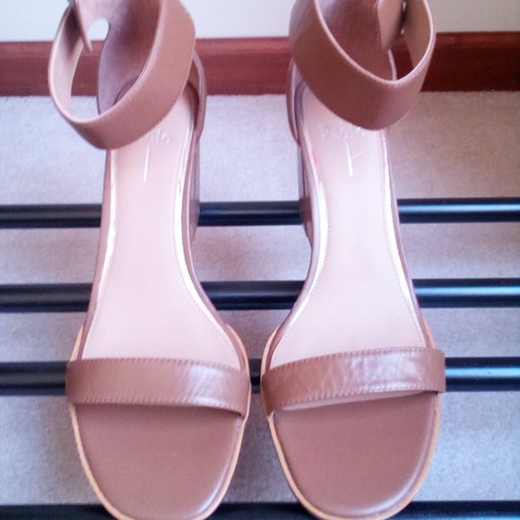 LINEA PAOLO Shoes - Linea Paolo Women's Wedge Sandals - BRAND NEW